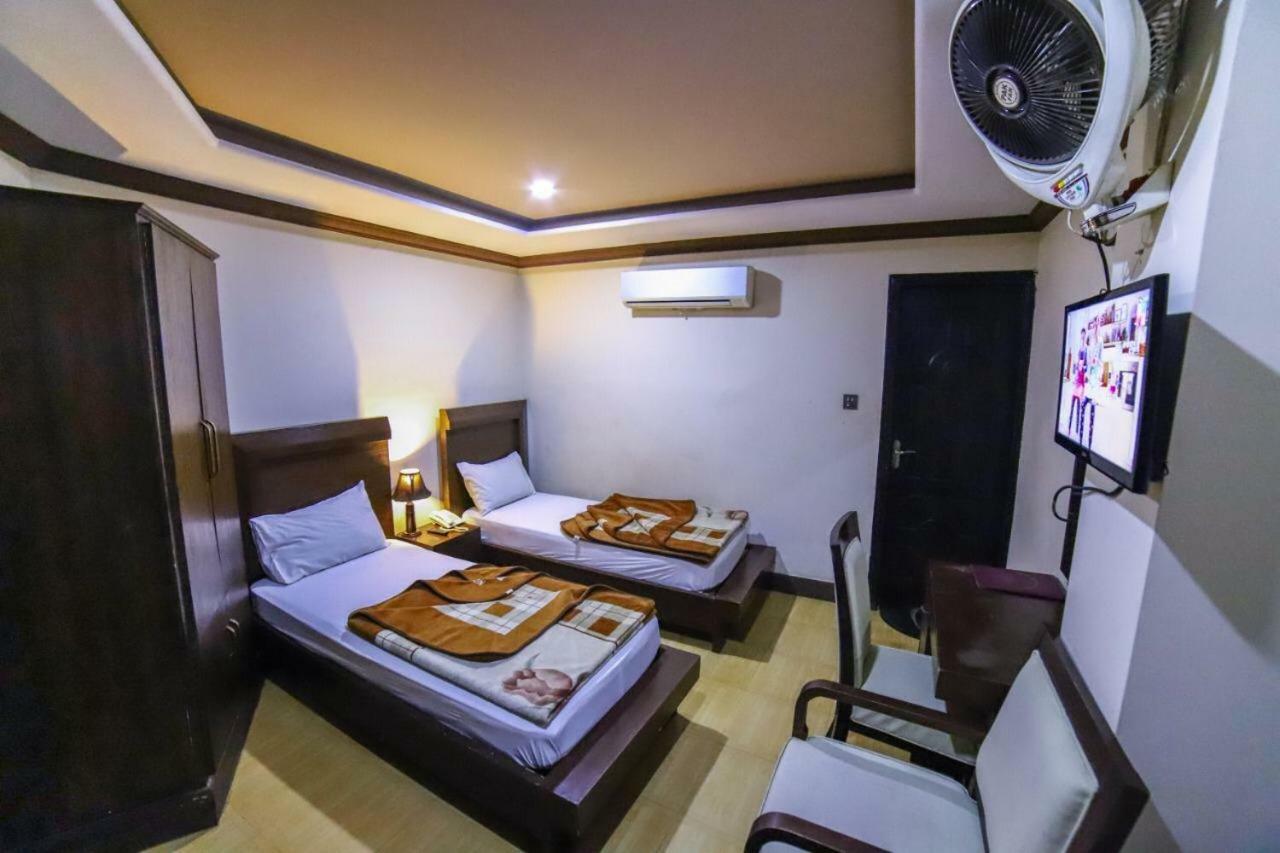 Midtown Hotel Rawalpindi Ngoại thất bức ảnh